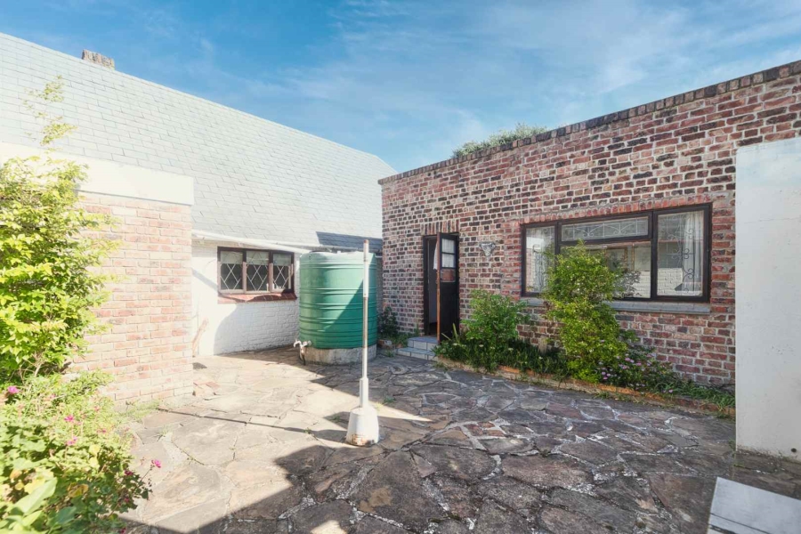 4 Bedroom Property for Sale in Westcliff Western Cape